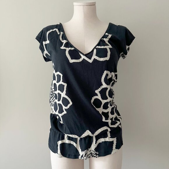 America Eagle Short Sleeve Top Womens Size S Black Boho Floral Tee - Picture 1 of 6